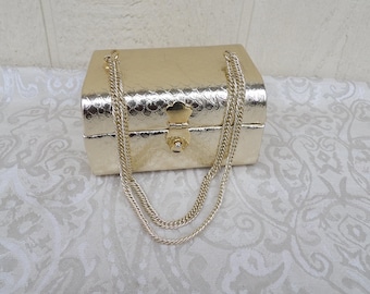 Vintage Walborg Gold Textured Box Purse