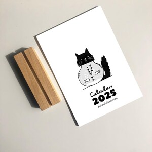 Illustrated calendar 2025, lifestyle calendar, decorative calendar, desk calendar, A5 calendar, wooden stand
