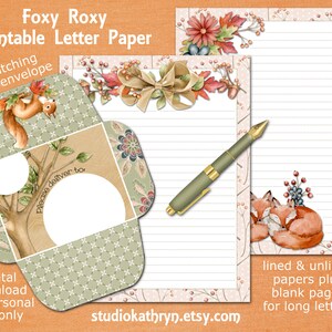 Pode incluir: Papel de carta imprimível com um design de raposa e esquilo. O papel inclui páginas pautadas e não pautadas, além de páginas em branco para cartas longas. Acompanha um envelope A2 correspondente.