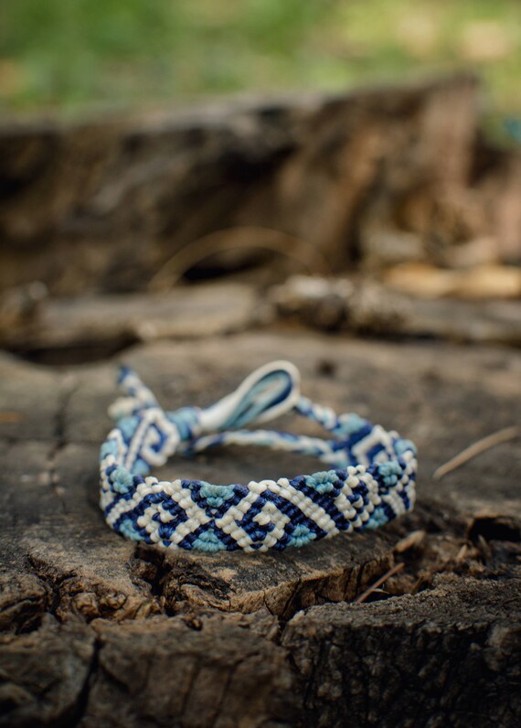 Spiral macrame shop bracelet