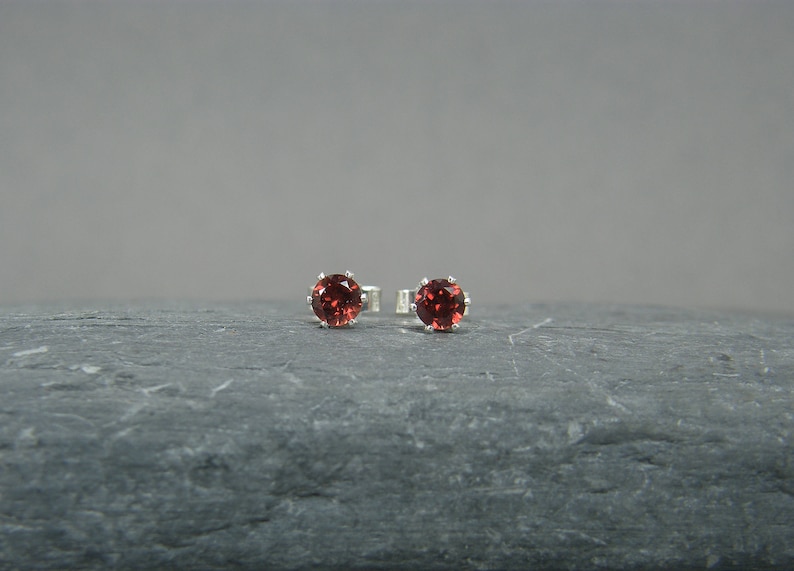 Garnet earrings for women ~ Gift for January birthday ~ Birthstone earrings January ~ Tiny gemstone stud earrings ~ Garnet studs