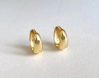 Chunky huggie gold - 925 sterling silver chunky hoops - Tiny thick hoop earrings - Chunky huggie earrings - Small gold huggie hoop earrings