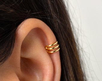 Gold ear cuff - Small ear cuff - Tiny ear cuff - Triple ear cuff - Plain ear cuff - Cartilage cuff - Ear Cuff no piercing - Dainty ear cuff