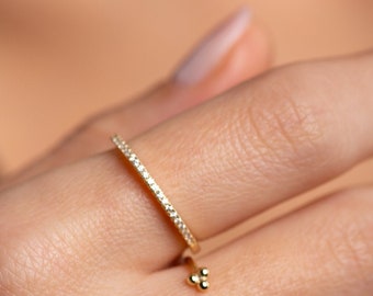 HALV Evighetsring - Tunn Evighetsring - Vigselring - Förlovningsring - Evighetsring i sterlingsilver - Stapelring i guld - Elegant ring