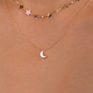 Tiny moon necklace - Dainty moon necklace - Crescent moon necklace - Layering necklace - Everyday necklace - Gold minimalist necklace