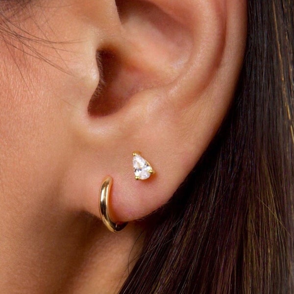 Teardrop studs - Dainty gold earrings - Second hole earrings - Dainty earrings - Gold earrings - Tiny diamond studs - Gold diamond earrings
