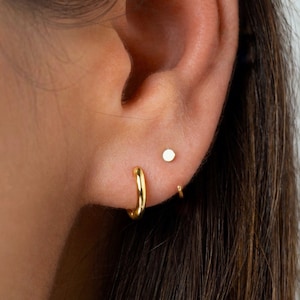 Gold dot hug hoops - Tiny dot huggie earrings - Open hoop earrings - Dainty small hoop earrings - Huggie Hoop Earrings - Ear hugger helix