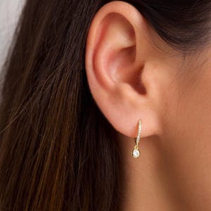 Dainty Pave CZ huggie hoop earrings - Sterling silver huggie earrings - Tiny gold huggie hoops - Small hoop earrings - Mini creolen gold