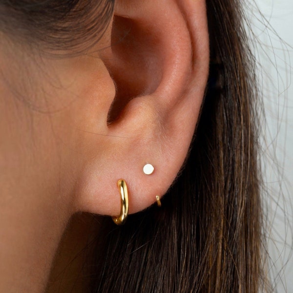 Gold dot hug hoops - Tiny dot huggie earrings - Open hoop earrings - Dainty small hoop earrings - Huggie Hoop Earrings - Ear hugger helix
