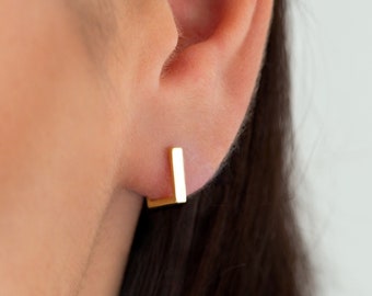 Square huggie hoop earrings - Huggie earrings - Geometric square hoop earrings - Minimalist dainty huggie hoops - Rectangle hoop earrings