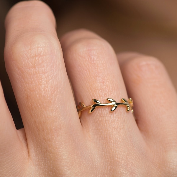 Leaves ring - Leaf ring - Minimalist ring - Dainty gold ring - Vine ring - Gold leaf ring - Dainty ring - Delicate ring - Gold branch ring