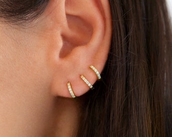 Tiny hoop earrings - Gold huggies - Tiny gold hoops - Small hoop earrings - Cartilage hoops - Tiny hoops - Gold hoop earrings - Small hoops