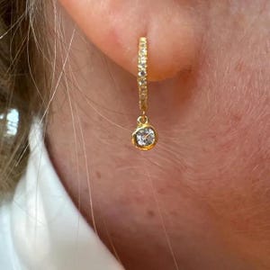 Huggie hoop earrings - Dainty earrings - Gold hoop earrings - Mini hoop earrings - Tiny hoop earrings - Dainty gold earrings - Mini creole
