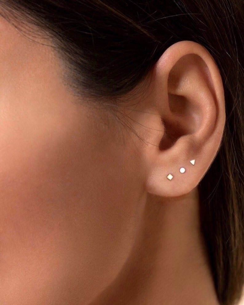 2mm ultra tiny dot studs Teeny tiny triangle studs Tiny circle stud earrings Tiny gold earrings Mini dot earrings Tiniest earrings zdjęcie 3