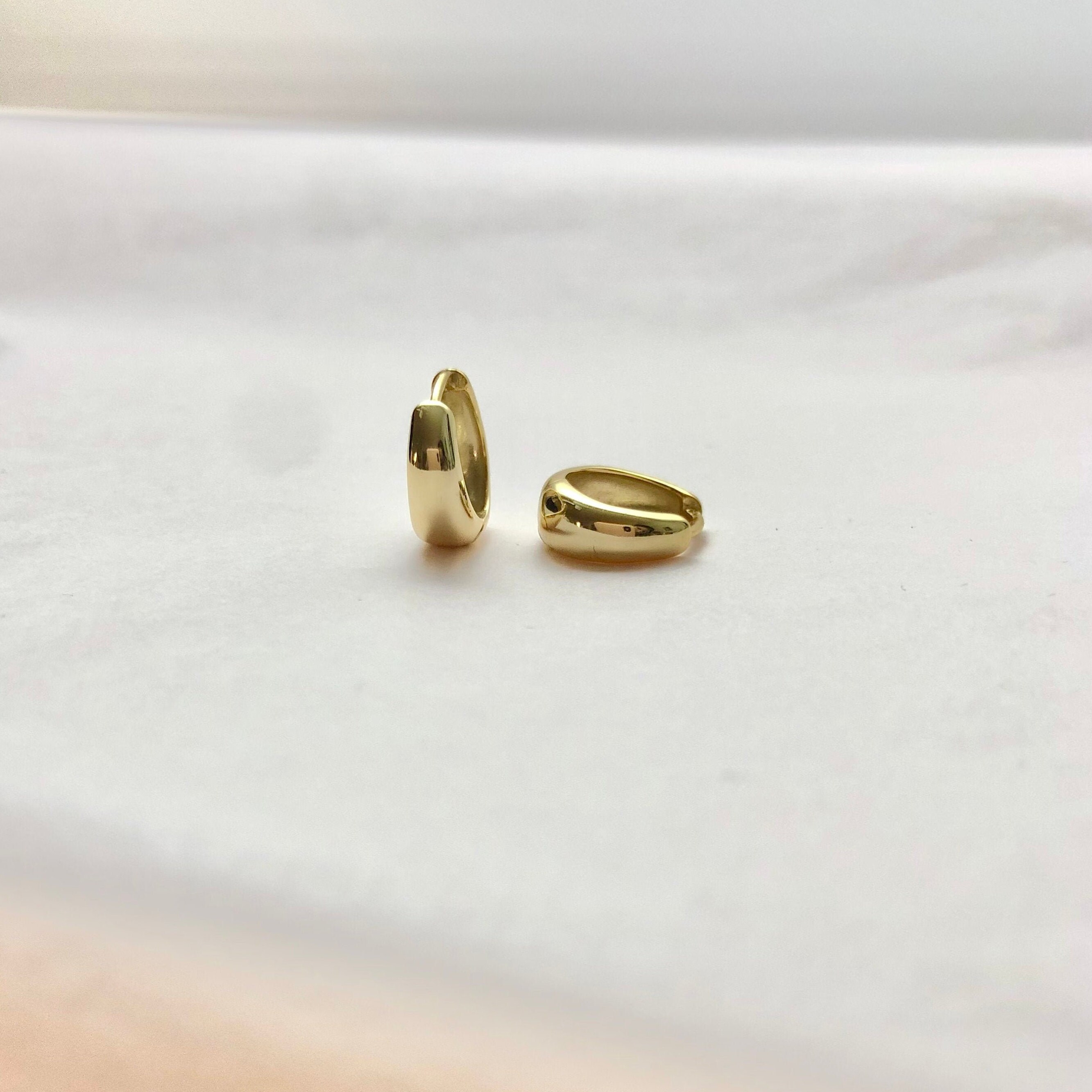 chunky gold huggie hoops