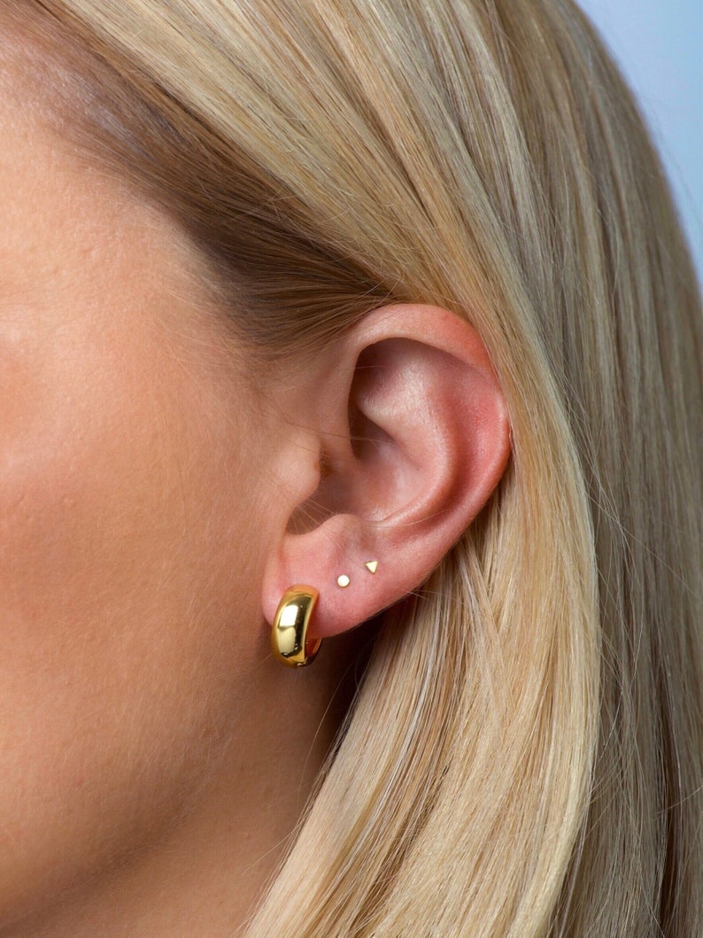 2mm ultra tiny dot studs Teeny tiny triangle studs Tiny circle stud earrings Tiny gold earrings Mini dot earrings Tiniest earrings zdjęcie 6