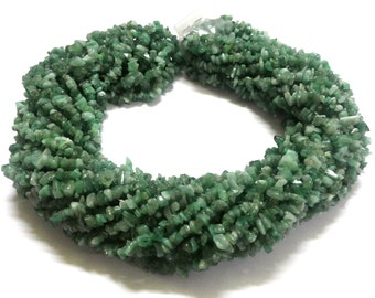 Emerald Chips Beads, 1-5 Strand Natural Emerald Chips Nugget Unshape Smooth 4-6mm Gemstone Loose Beads 34"inch, Green Emerald Chips Beads