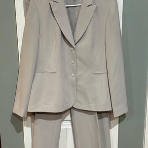 Dress Barn tan suit Pants and blazer size 16