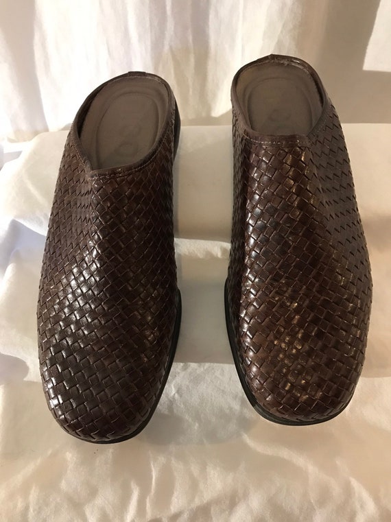 mule trainers ladies
