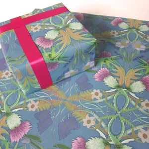 Carta da regalo con cardo scozzese Carta da regalo con cardo scozzese Carta da decoupage con flora scozzese ispirata all'artista William Morris Carta da regalo di lusso