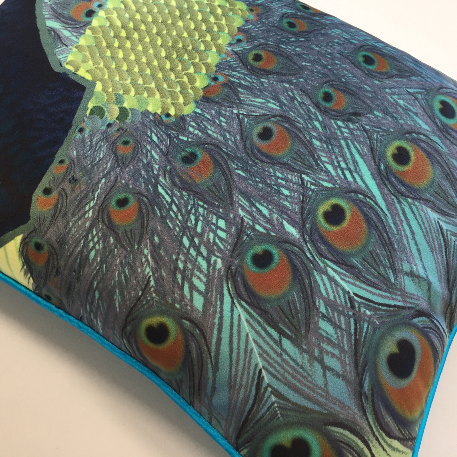 Peacock Feathers Velvet Pillow Cover / Peacock Velvet Cushion Etsy