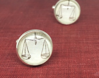 Libra Cufflinks - Copia fatta a mano con illustrazione di libri antichi, gemelli zodiacali, stile vintage, regalo per gli uomini, regali letterari papà bookish