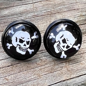 Women’s Men’s Flatback Black Skull Stud Earrings