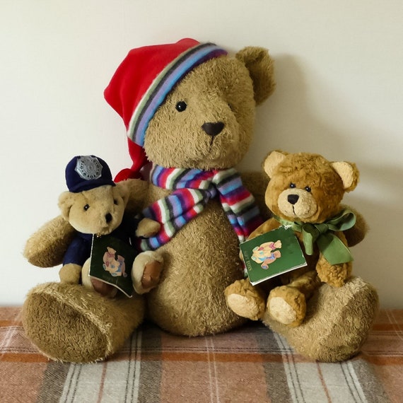 cuddly teddy bears