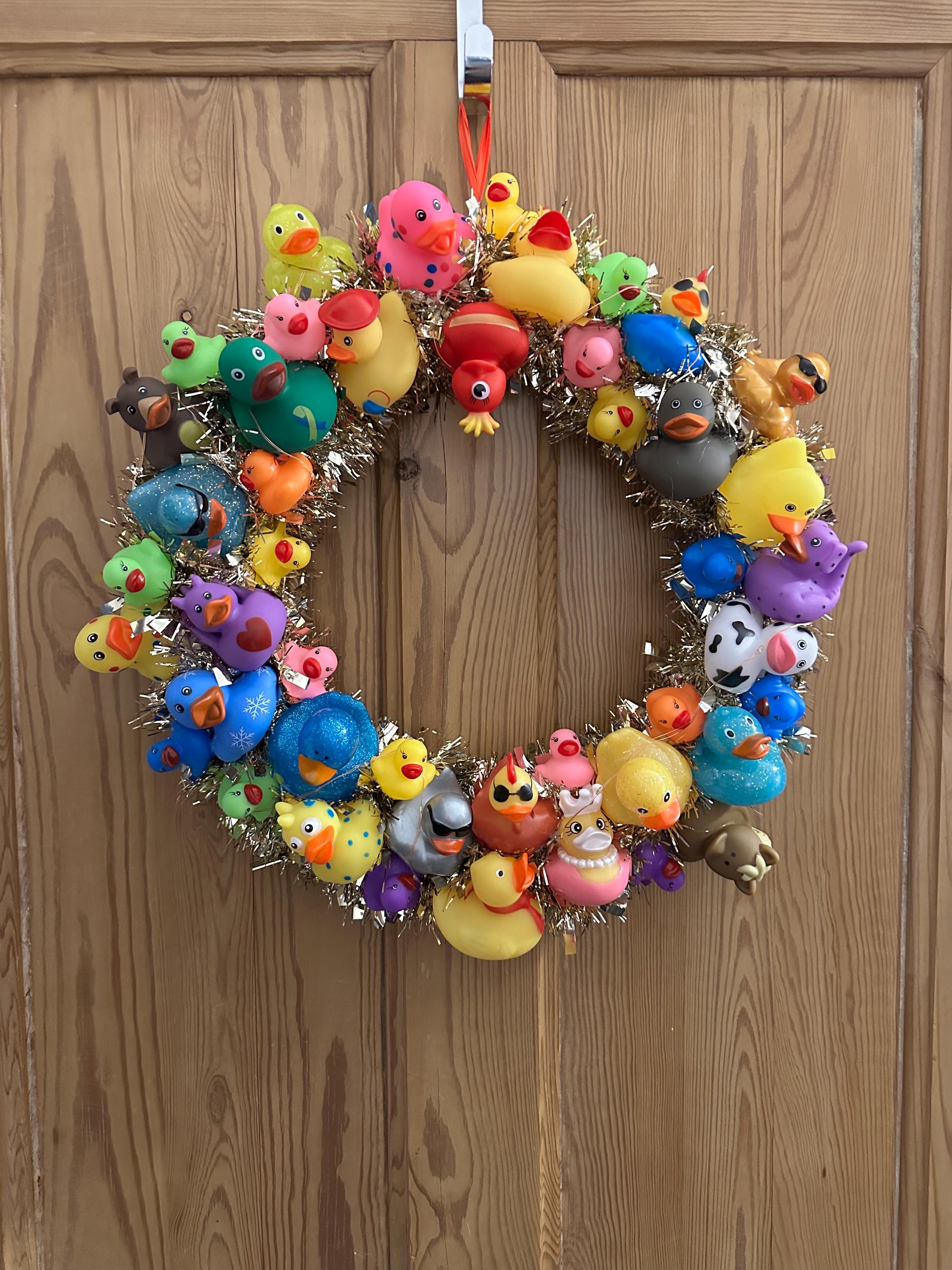 Kranz Quietscheenten Kitsch bunt Weihnachtsdeko Lichterkette Ente XL Kranz 43 cm Weihnachtsdeko Weihnachtsdekoration Weihnachtsgeschenk