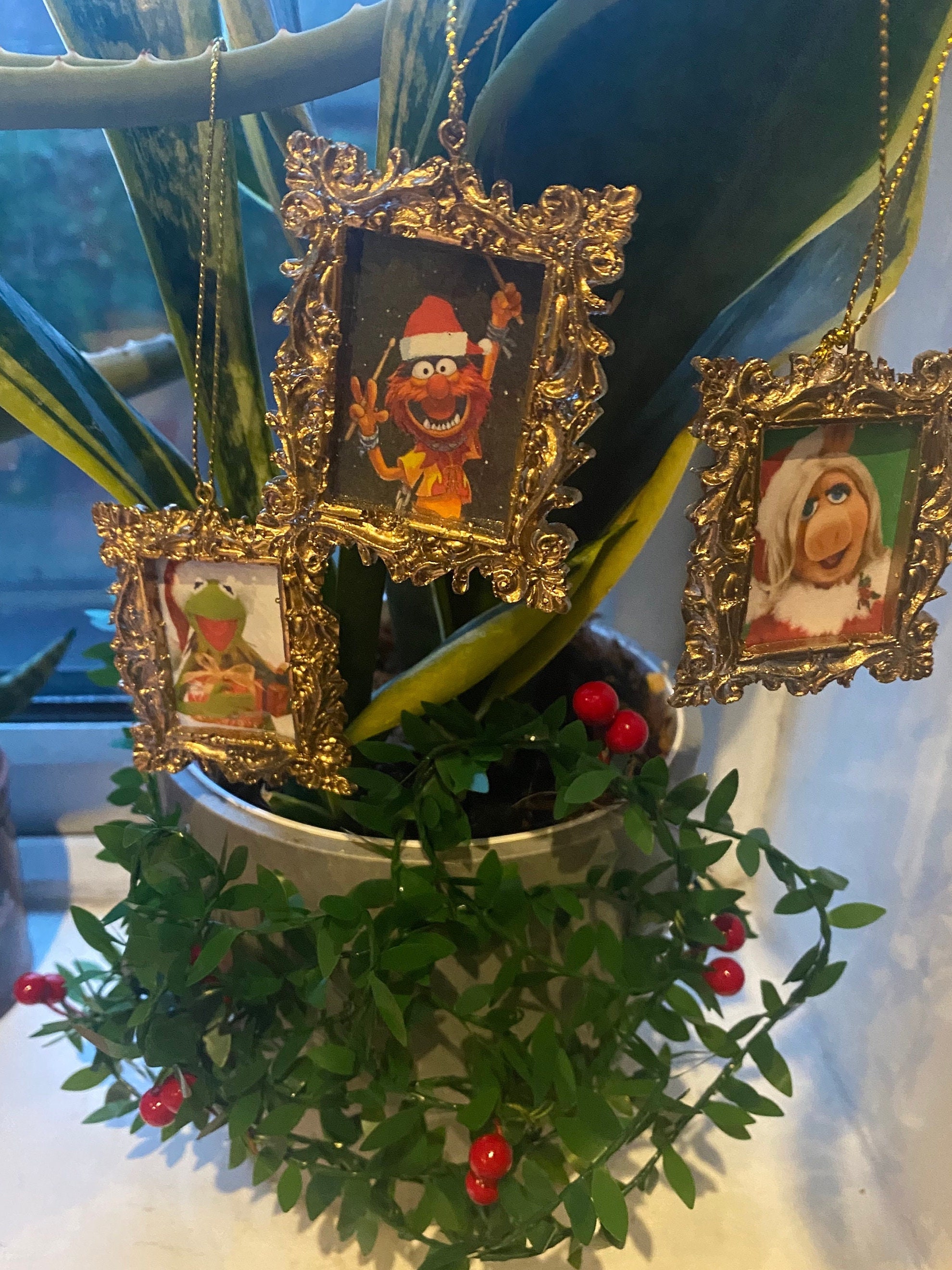 Muppet Christmas Decorations Gold - Miss Piggy, Animal & Kermit gifts holidays, ornaments, christmas gold frames with a gold tag