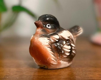 Vintage Robin Pepper Shaker Kenmar Japan