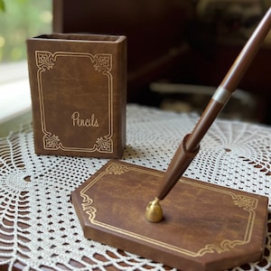 Vintage Office Desk Faux Leather Pair Pencils Holder Cup and Fancy Pen Holder