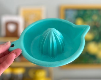 Vintage Blue Lustroware Plastic Manual Juicer