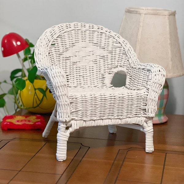 White Wicker Chairs - Etsy