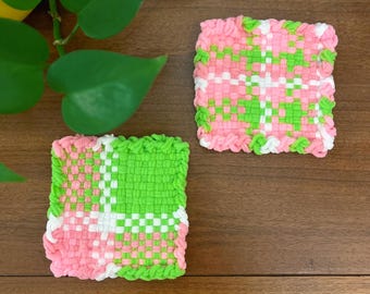 Posavasos de patchwork tejidos a mano con diseño de cabaña divertida