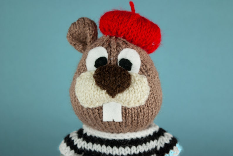 Knitting Pattern: Monsieur Beaver French Style Beaver Toy / Doll image 2