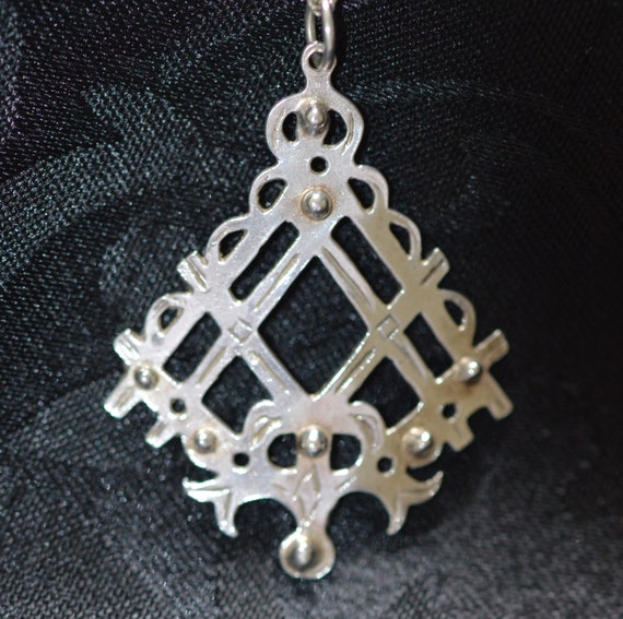 Vintage sterling silver shield shaped pendant nec… - image 3