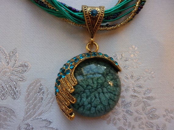 Vintage Turquoise Green & Gold Pendant Necklace-A… - image 5