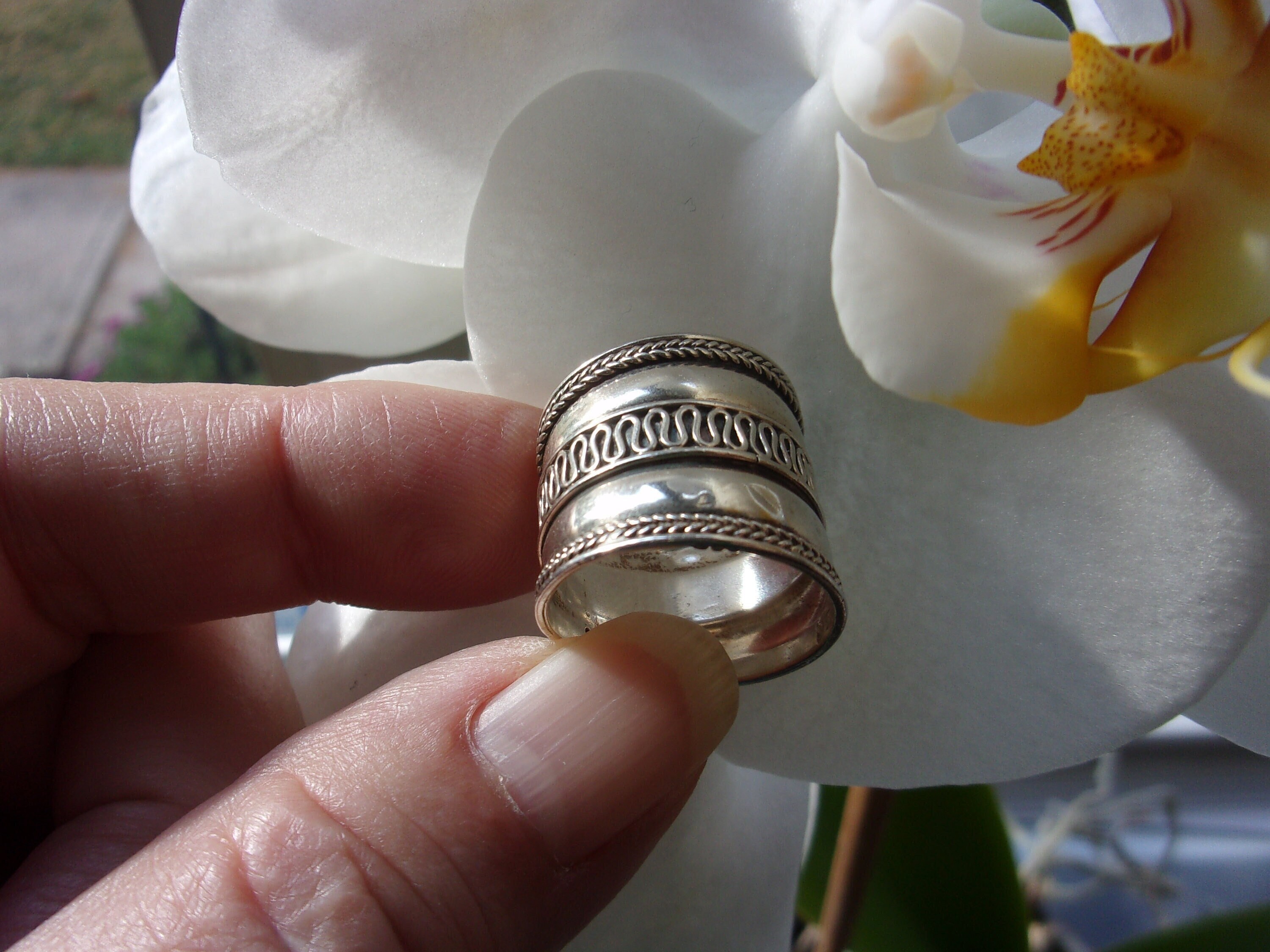 Vintage Sterling Silver Wide Band Ring- Beautiful Scroll