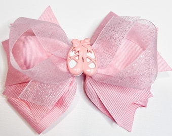 Light pink ballet hair bow, ballet hairbow, ballet hair clip, pink hair bow, pink hair bow, light pink hair bow, dance hair bow, dance bow