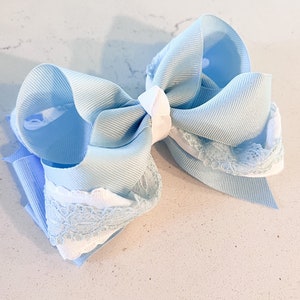Blue boutique hair bow, blue hair bow, blue hairbow, light blue hair bow, light blue hairbow, blue hair clip, white hair clip, blue clip