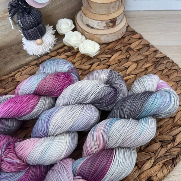 Merina base: 100% fingering merino