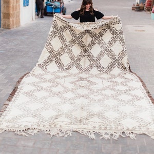 SARI- Vintage Moroccan Beni Ourain Marmoucha Rug (creamy background, faded brown, and hints of grey wool -  7.5x14 rug)