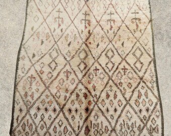 SANAA - Vintage Beni Ourain Moroccan Rug (Warm cream, brown, and pink tones - 6.5x10.5 rug)