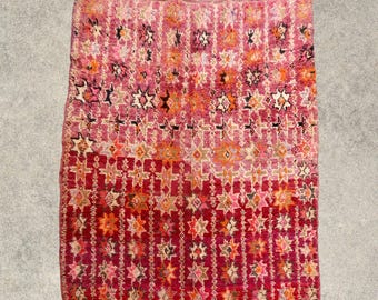 Vintage Zayane Moroccan Rug – Pink Red Orange Tones, Hand-Woven Wool (STARSTRUCK 55x69")