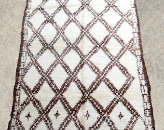 SIMO - Vintage Marmoucha Moroccan Rug (warm cream and medium brown - neutral 6.5x9 rug)