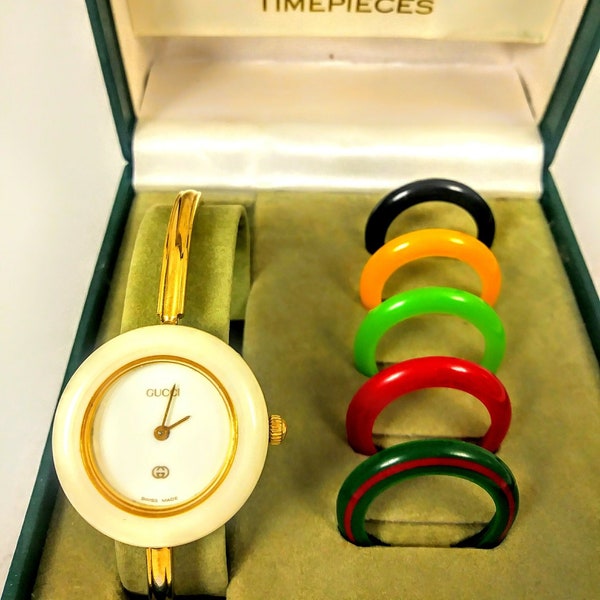 Retro Gucci vintage multi bezel Swiss watch w/cert. of authenticity