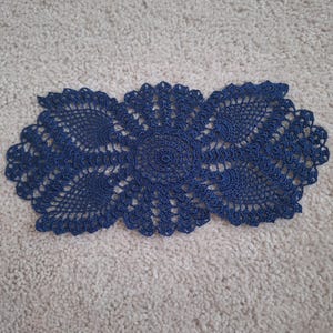 Vintage Pink Pineapple Crochet Table Runner: Handmade Doily