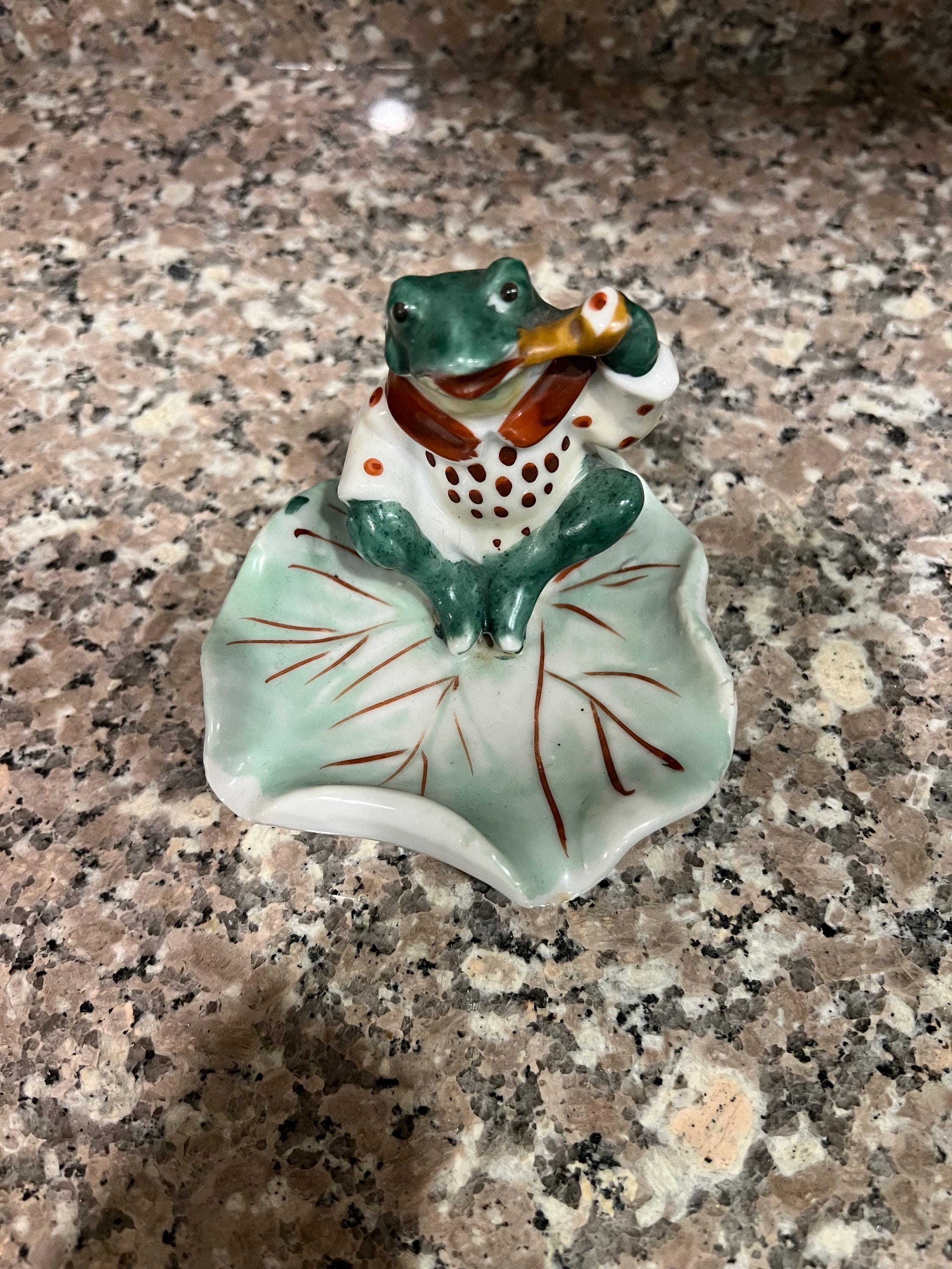 Vintage Frog on Lilly Pad Smoking Pipe Trinket Dish - Etsy