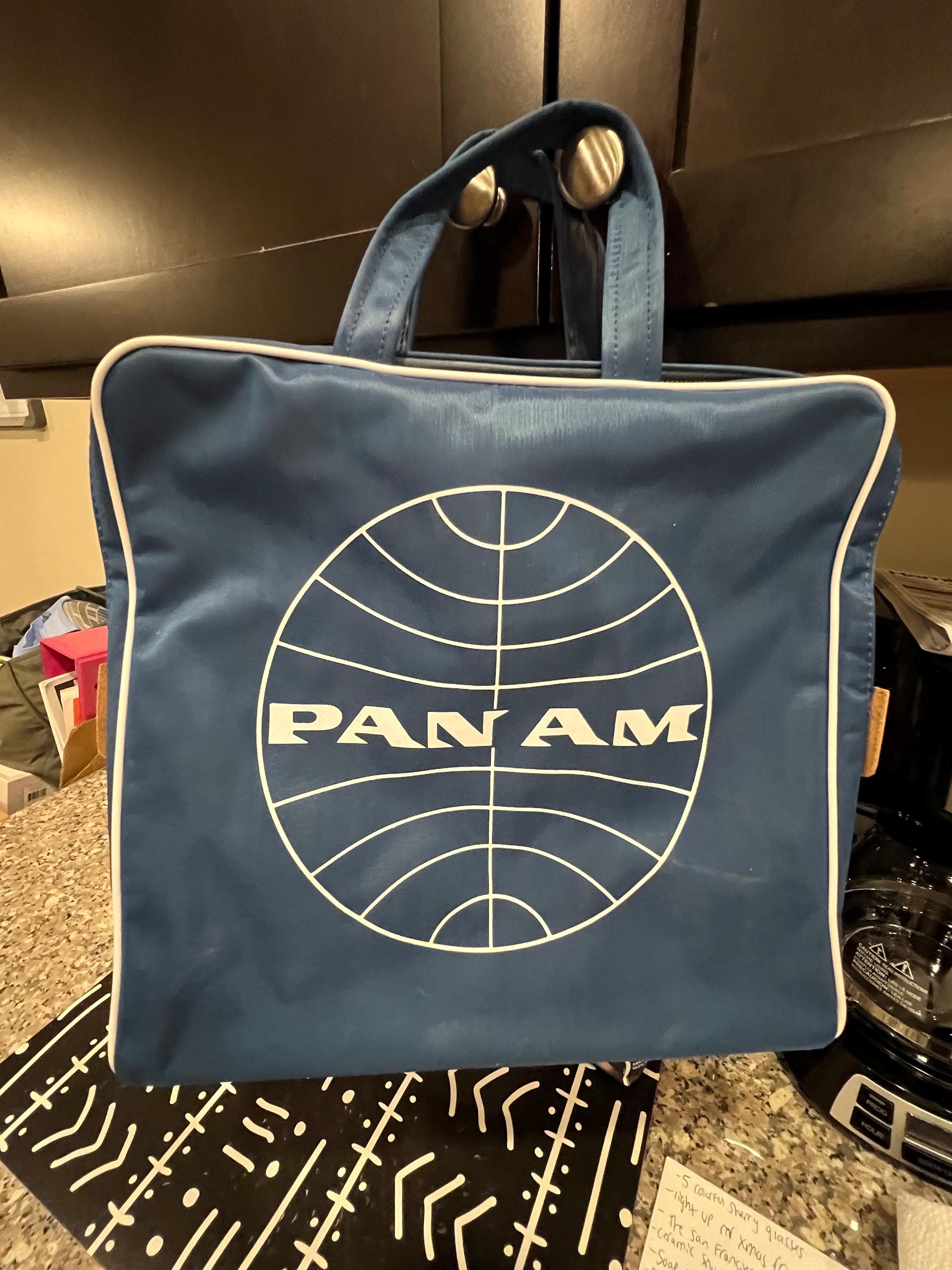 ヴィンテージの希少なオリジナルブルーPAN AMトラベルキャリーオン